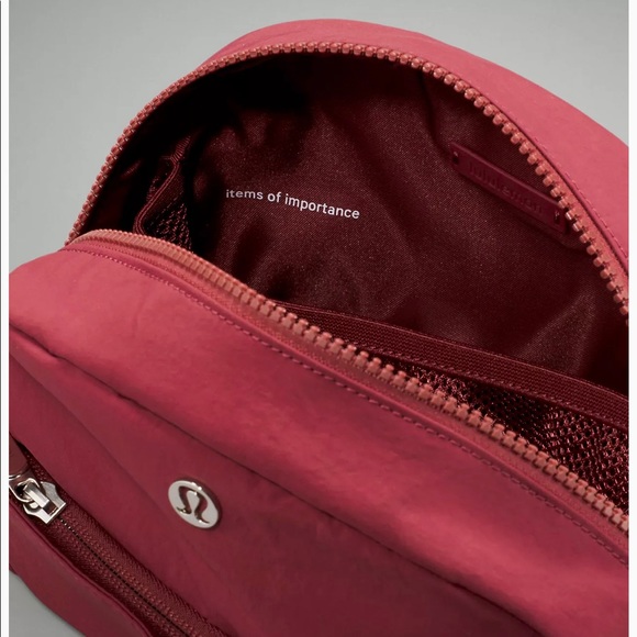 Lululemon🍋Double Zip Pouch-mulled wine - Picture 5 of 13